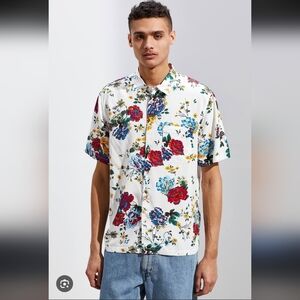 Urban Outfitters Floral Men's Shirt - Multicolor_Large